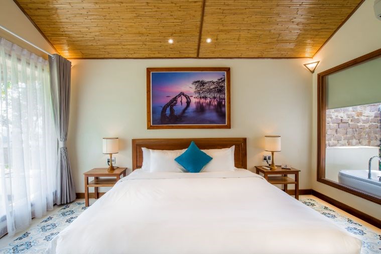 Connecting Deluxe Ocean View